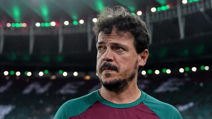 RJ - RIO DE JANEIRO - 24/08/2023 - LIBERTADORES 2023, FLUMINENSE X OLIMPIA - Fernando Diniz tecnico do Fluminense durante partida contra o Olimpia no estadio Maracana pelo campeonato Libertadores 2023. Foto: Thiago Ribeiro/AGIF
