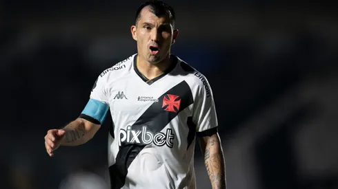 Medel, jogador do Vasco em campo pelo Campeonato Brasileiro - Foto: Jorge Rodrigues/AGIF