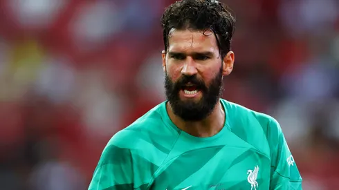 Yong Teck Lim/Getty Images - Alisson salvou o time de Klopp