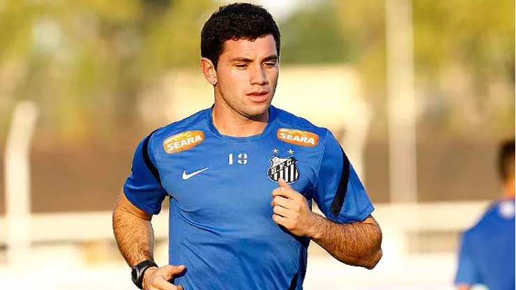 Divulgação/Santos - Mena passou pelo Santos entre 2013 e 2014