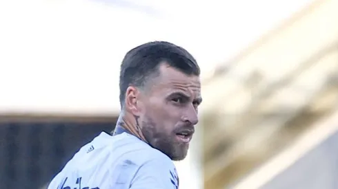 Foto: Marcello Zambrana/AGIF - Lucas Lima recebe surpresa no Santos