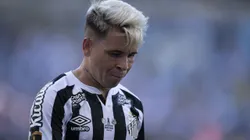 Jorge Rodrigues/AGIF. Soteldo se lesiona em treino do Santos, realizado neste sábado (26)