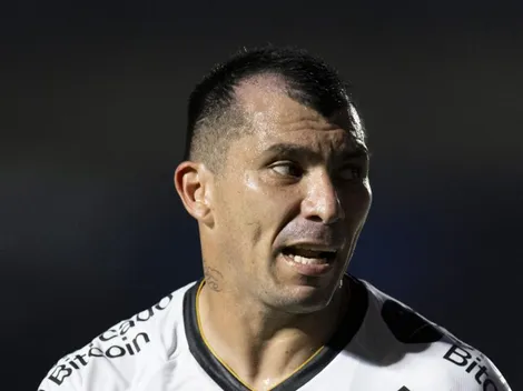 Gary Medel 'causa' no Vasco e recebe informação para mudar o nível com ajuda da SAF