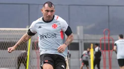 Medel, zagueiro do Vasco treinando para duelo do Campeonato Brasileiro - Foto: Leandro Amorim/CRVG