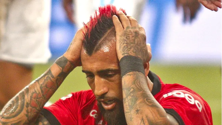 Foto: Gabriel Machado/AGIF - Arturo Vidal apronta no Athletico-PR