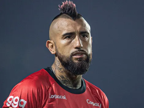 Vidal 'apronta' AO VIVO e choca torcida do Athletico