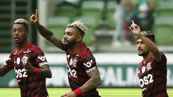 Bruno Henrique, Gabriel Barbosa and Arrascaeta of Flamengo reacts during a match between Palmeiras and Flamengo part of Brasileirao (Photo by Wagner Meier/Getty Images)