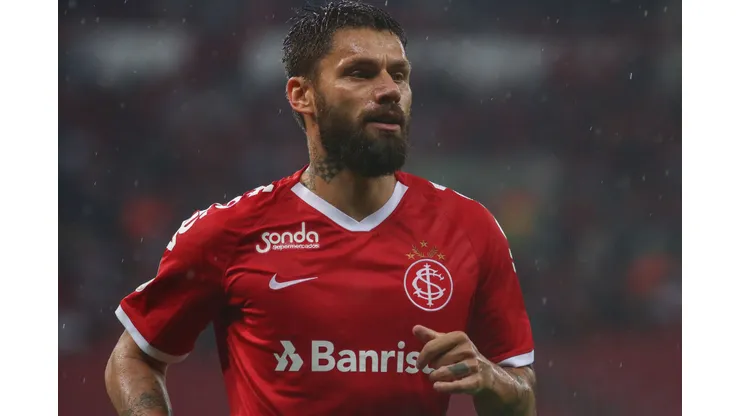 PORTO ALEGRE, BRAZIL - SEPTEMBER 07: Rafael Sobis of Internacional looks on during the match Internacional v Sao Paulo as part of Brasileirao Series A 2019, at Beira-Rio Stadium on September 7, 2019 in Porto Alegre, Brazil. (Photo by Lucas Uebel/Getty Images)