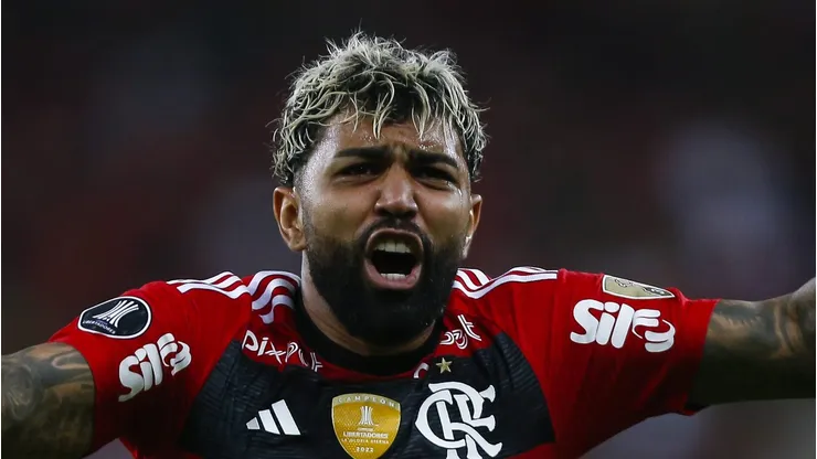RIO DE JANEIRO, BRAZIL - AUGUST 03: Gabriel Barbosa of Flamengo celebrates after the team's first goal during the Copa CONMEBOL Libertadores round of 16 first leg match between Flamengo and Olimpia at Maracana Stadium on August 03, 2023 in Rio de Janeiro, Brazil. (Photo by Wagner Meier/Getty Images)
