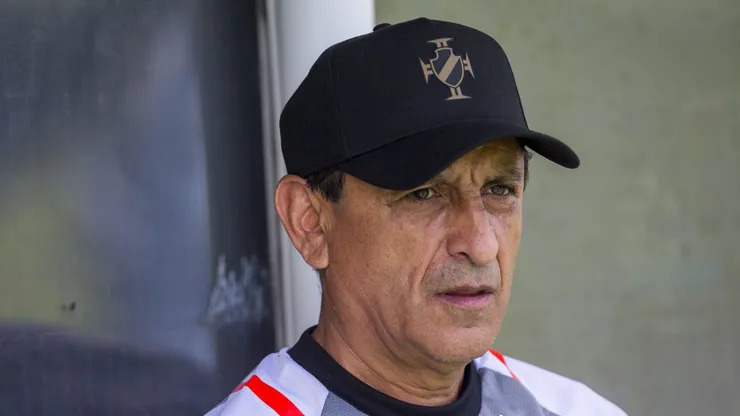 Foto: Daniel Ramalho/Vasco - Ramón Díaz durante treinamento