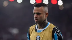Foto: Thiago Ribeiro/AGIF - Luan retornou ao Grêmio após um "pesadelo" no Corinthians.