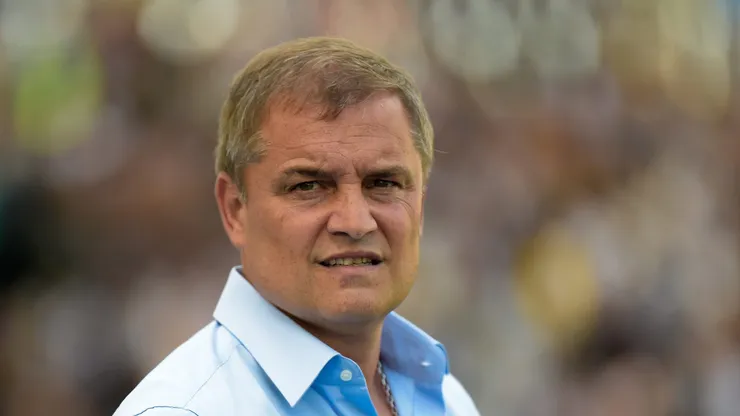 Foto: Thiago Ribeiro/AGIF - Diego Aguirre, técnico do Santos