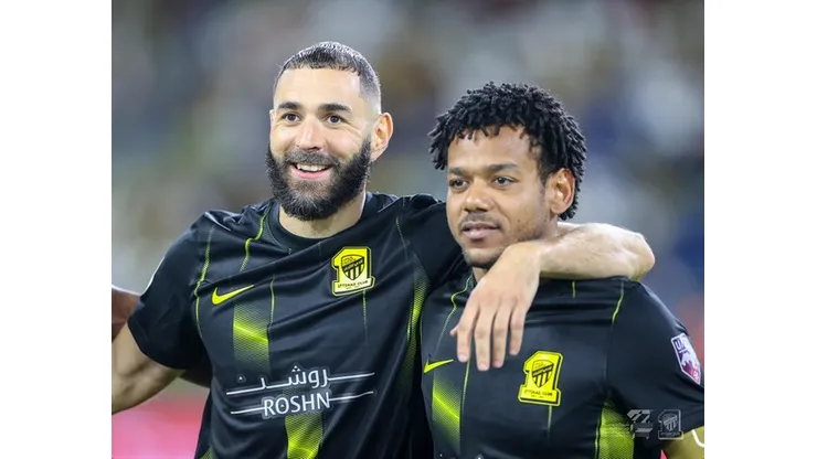 Foto: Divulgação/Al-Ittihad - Benzema e Romarinho formam ataque do Al-Ittihad