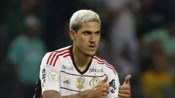 Photo by Miguel Schincariol/Getty Images - Pedro é surpreendido por Venê