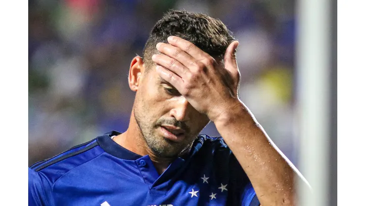 MG - BELO HORIZONTE - 25/04/2023 - COPA DO BRASIL 2023, CRUZEIRO X NAUTICO - Gilberto jogador do Cruzeiro durante partida contra o Nautico no estadio Independencia pelo campeonato Copa do Brasil 2023. Foto: Fernando Moreno/AGIF