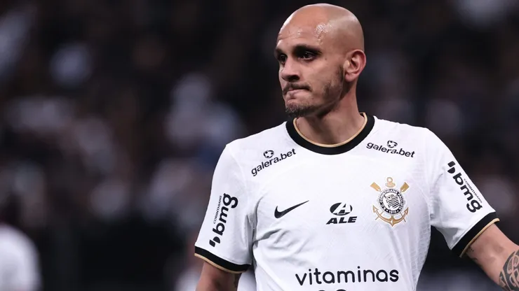 SP - Sao Paulo - 15/09/2022 - COPA DO BRASIL 2022, CORINTHIANS X FLUMINENSE - Fabio Santos jogador do Corinthians durante partida contra o Fluminense no estadio Arena Corinthians pelo campeonato Copa do Brasil 2022. Foto: Ettore Chiereguini/AGIF