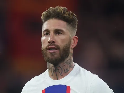Sergio Ramos 'aparece' na Vila Belmiro como pauta na torcida do Santos