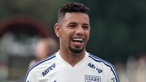 Foto: Marcello Zambrana/AGIF - Bruno Peres está voltando ao Brasil.