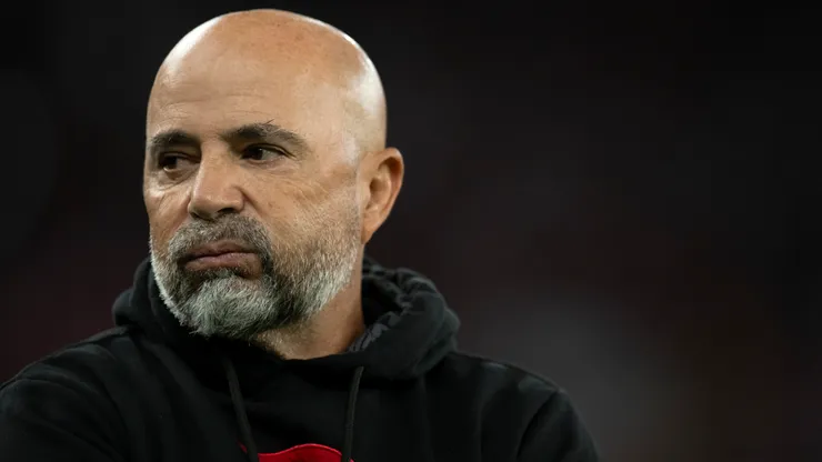 Foto: Jorge Rodrigues/AGIF - Sampaoli: técnico tem sido alvo de críticas no Mengão