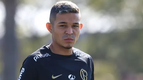 Foto: Marcello Zambrana/AGIF - Adson foi vendido pelo Corinthians.