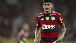 Jorge Rodrigues/AGIF. Jorge Sampaoli explica motivo para perda de espaço de Ayrton Lucas na lateral do Flamengo