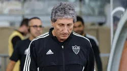 MG - BELO HORIZONTE - 08/07/2023 - BRASILEIRO A 2023, ATLETICO-MG X CORINTHIANS - Carlos Pracidelli assistente tecnico do Atletico-MG durante partida contra o Corinthians no estadio Mineirao pelo campeonato Brasileiro A 2023. Foto: Gilson Lobo/AGIF
