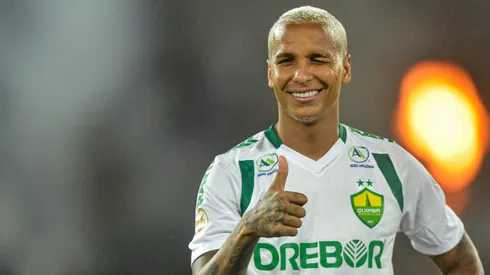 Deyverson atuou contra o Palmeiras, no último sábado, e foi tema de Abel na coletiva