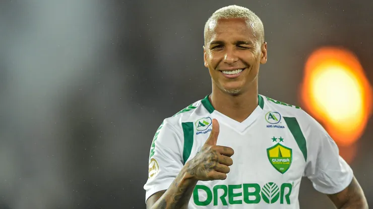 Deyverson atuou contra o Palmeiras, no último sábado, e foi tema de Abel na coletiva