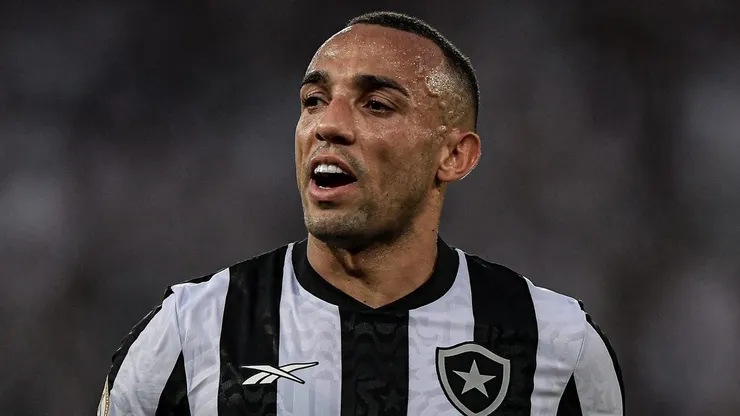 RJ - RIO DE JANEIRO - 30/07/2023 - BRASILEIRO A 2023, BOTAFOGO X CORITIBA - Marcal jogador do Botafogo durante partida contra o Coritiba no estadio Engenhao pelo campeonato Brasileiro A 2023. Foto: Thiago Ribeiro/AGIF