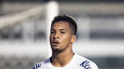 SP - SANTOS - 23/07/2023 - BRASILEIRO A 2023, SANTOS X BOTAFOGO - Marcos Leonardo jogador do Santos comemora seu gol durante partida contra o Botafogo no estadio Vila Belmiro pelo campeonato Brasileiro A 2023. Foto: Abner Dourado/AGIF
