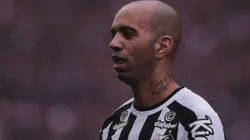 SP - Sao Paulo - 21/11/2021 - BRASILEIRO A 2021, CORINTHIANS X SANTOS - Diego Tardelli jogador do Santos durante partida contra o Corinthians no estadio Arena Corinthians pelo campeonato Brasileiro A 2021. Foto: Ettore Chiereguini/AGIF