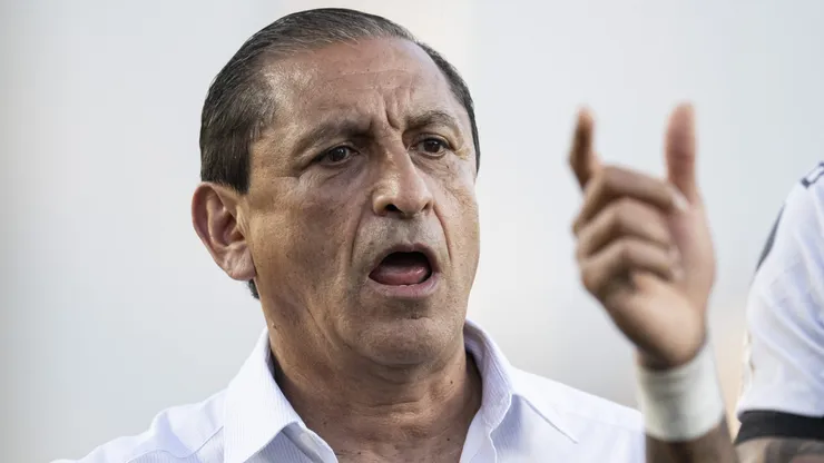RJ - RIO DE JANEIRO - 06/08/2023 - BRASILEIRO A 2023, VASCO X GREMIO - Ramon Diaz tecnico do Vasco durante partida contra o Gremio no estadio Sao Januario pelo campeonato Brasileiro A 2023. Foto: Jorge Rodrigues/AGIF