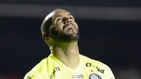 Photo by Ricardo Moreira/Getty Images - Weverton vira motivo de zoação