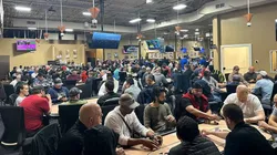 Salão lotado do "The Lodge" no Texas (Foto: Reprodução Instagram @thelodgecardclub)