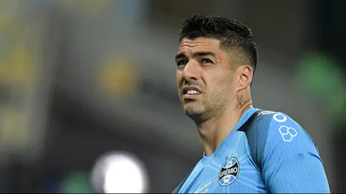 RJ - RIO DE JANEIRO - 16/08/2023 - COPA DO BRASIL 2023, FLAMENGO X GREMIO - Suarez jogador do Gremio durante aquecimento antes da partida contra o Flamengo no estadio Maracana pelo campeonato Copa do Brasil 2023. Foto: Thiago Ribeiro/AGIF