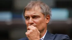 MEXICO CITY, MEXICO - JULY 30: Diego Aguirre, coach of Cruz Azul gestures during the 6th round match between Cruz Azul and Necaxa as part of the Torneo Apertura 2022 Liga MX at Azteca Stadium on July 30, 2022 in Mexico City, Mexico. (Photo by Manuel Velasquez/Getty Images)