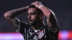 Foto: Ettore Chiereguini/AGIF - Renato Augusto jogador do Corinthians lamenta chance perdida durante partida contra o Sao Paulo no estadio Morumbi pelo campeonato Copa do Brasil 2023.