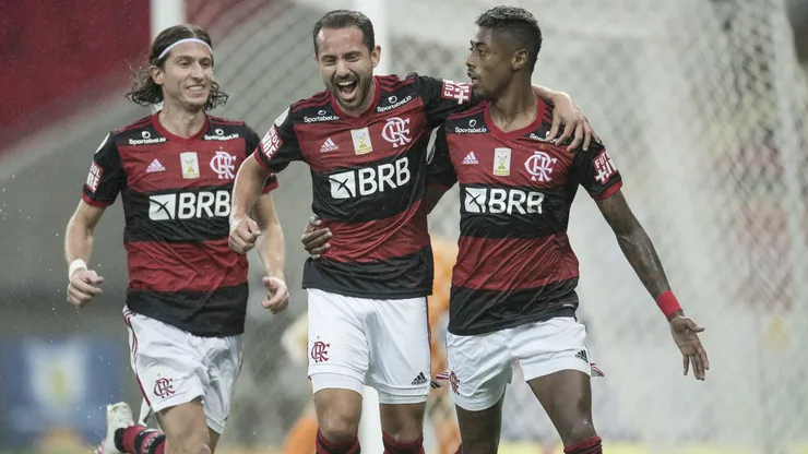 RJ - Rio de Janeiro - 04/10/2020 - BRASILEIRO A 2020, FLAMENGO X ATHLETICO-PR - Bruno Henrique jogador do Flamengo comemora seu gol durante partida contra o Athletico-PR no estadio Maracana pelo campeonato Brasileiro A 2020. Foto: Jorge Rodrigues/AGIF