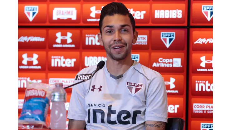 SP - Sao Paulo - 14/11/2017 - Coletiva de imprensa do Sao Paulo - Petros do Sao Paulo durante coletiva de imprensa antes do treino da equipe no CT Barra Funda Foto: Marcello Zambrana/AGIF