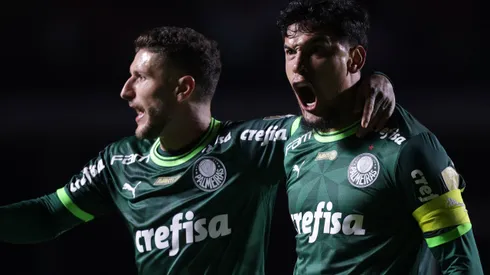 Foto: Ettore Chiereguini/AGIF - Gustavo Gómez e Zé Rafael são zoados no Palmeiras