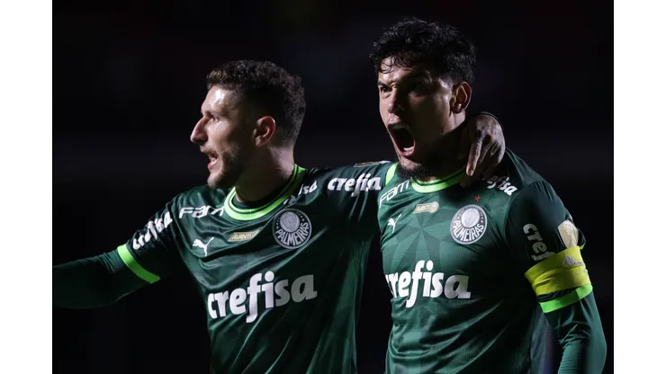 Foto: Ettore Chiereguini/AGIF - Gustavo Gómez e Zé Rafael são zoados no Palmeiras