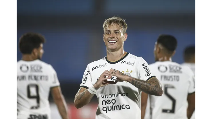 Saída de Róger Guedes tem EXCELENTE MELHORA no Corinthians em caráter oficial - Foto: Ernesto Ryan/Getty Images)