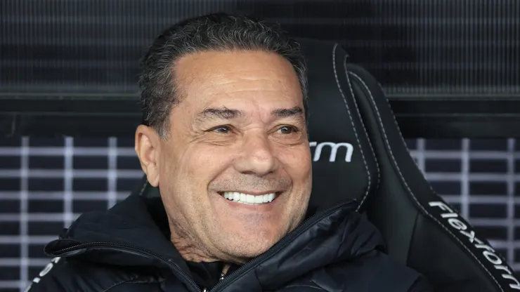 AC - 13/08/2023 - BRASILEIRO A 2023, CORINTHIANS X CORITIBA - Vanderlei Luxemburgo tecnico do Corinthians durante partida contra o Coritiba no estadio [LOCAL] pelo campeonato Brasileiro A 2023. Foto: Marcello Zambrana/AGIF
