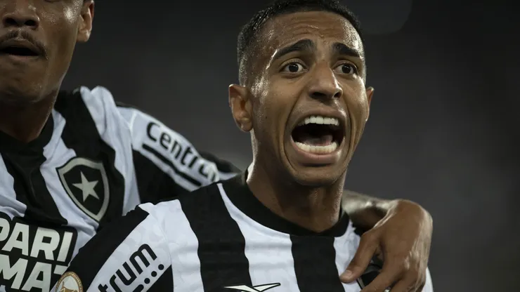 Foto: Jorge Rodrigues/AGIF - Victor Sá: atacante está em alta no Botafogo
