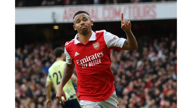 LONDON, ENGLAND - APRIL 01: Gabriel Jesus of Arsenal celebrates after scoring the team's first goal during the Premier League match between Arsenal FC and Leeds United at Emirates Stadium on April 01, 2023 in London, England. (Photo by Shaun Botterill/Getty Images)