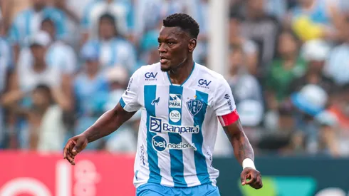 Foto: Fernando Torres/AGIF - Paulao jogador do Paysandu durante partida contra o Sao Jose no estadio Curuzu pelo campeonato Brasileiro C 2023.