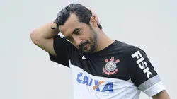 Foto: Mauro Horita/AGIF - Douglas. Treino do Corinthians no CT Joaquim Grava. 20 de Junho de 2013, Sao Paulo, Sao Paulo, Brasil.