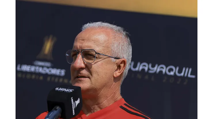 Recado DIRETO: Dorival manda o papo sobre confronto contra o Corinthians - Foto: Buda Mendes/Getty Images)
