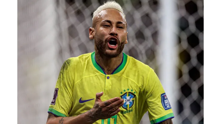 Pedro Martins/AGIF - Jogador foi parceiro de Neymar no futebol europeu