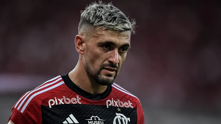 RJ - RIO DE JANEIRO - 22/07/2023 - BRASILEIRO A 2023, FLAMENGO X AMERICA - De Arrascaeta jogador do Flamengo durante partida contra o America no estadio Maracana pelo campeonato Brasileiro A 2023. Foto: Thiago Ribeiro/AGIF